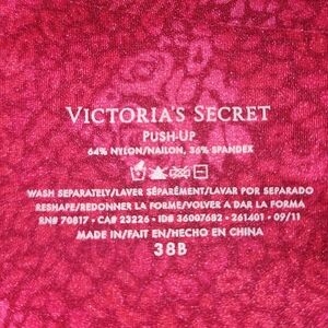 Victoria's Secret push-up red 38B